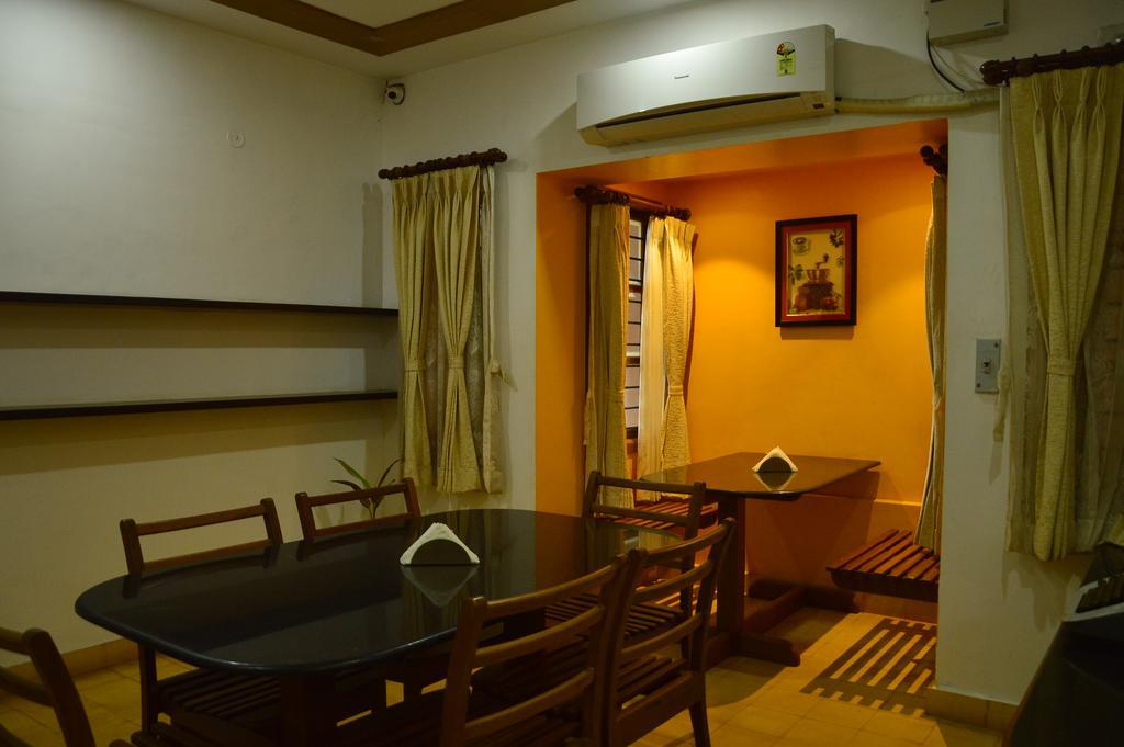 Cours Chabrol Hotel Puducherry Eksteriør billede