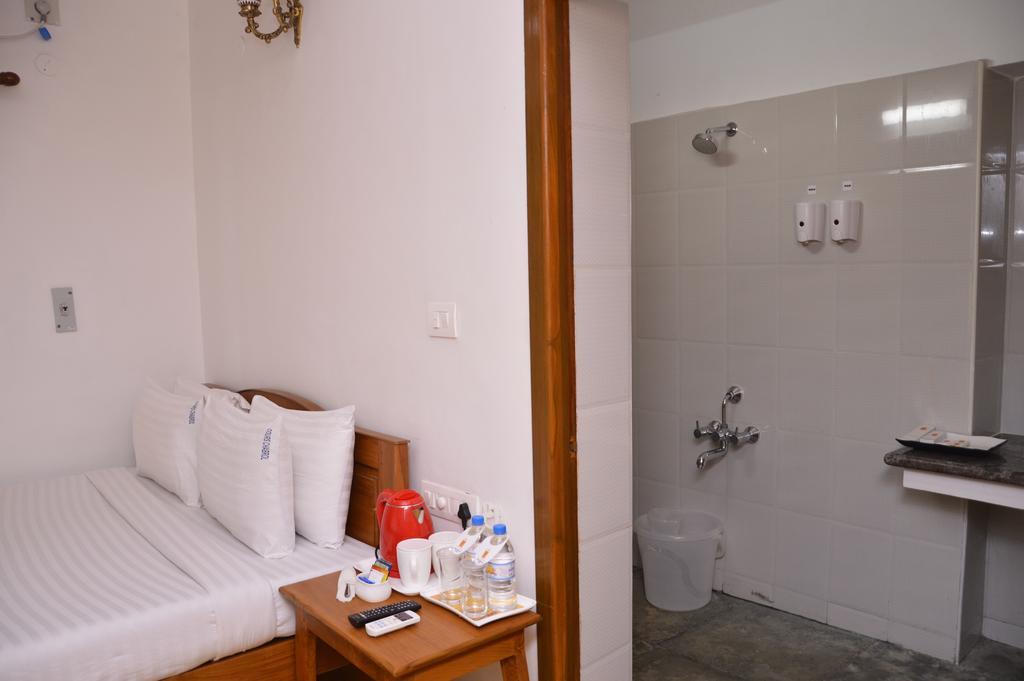 Cours Chabrol Hotel Puducherry Værelse billede