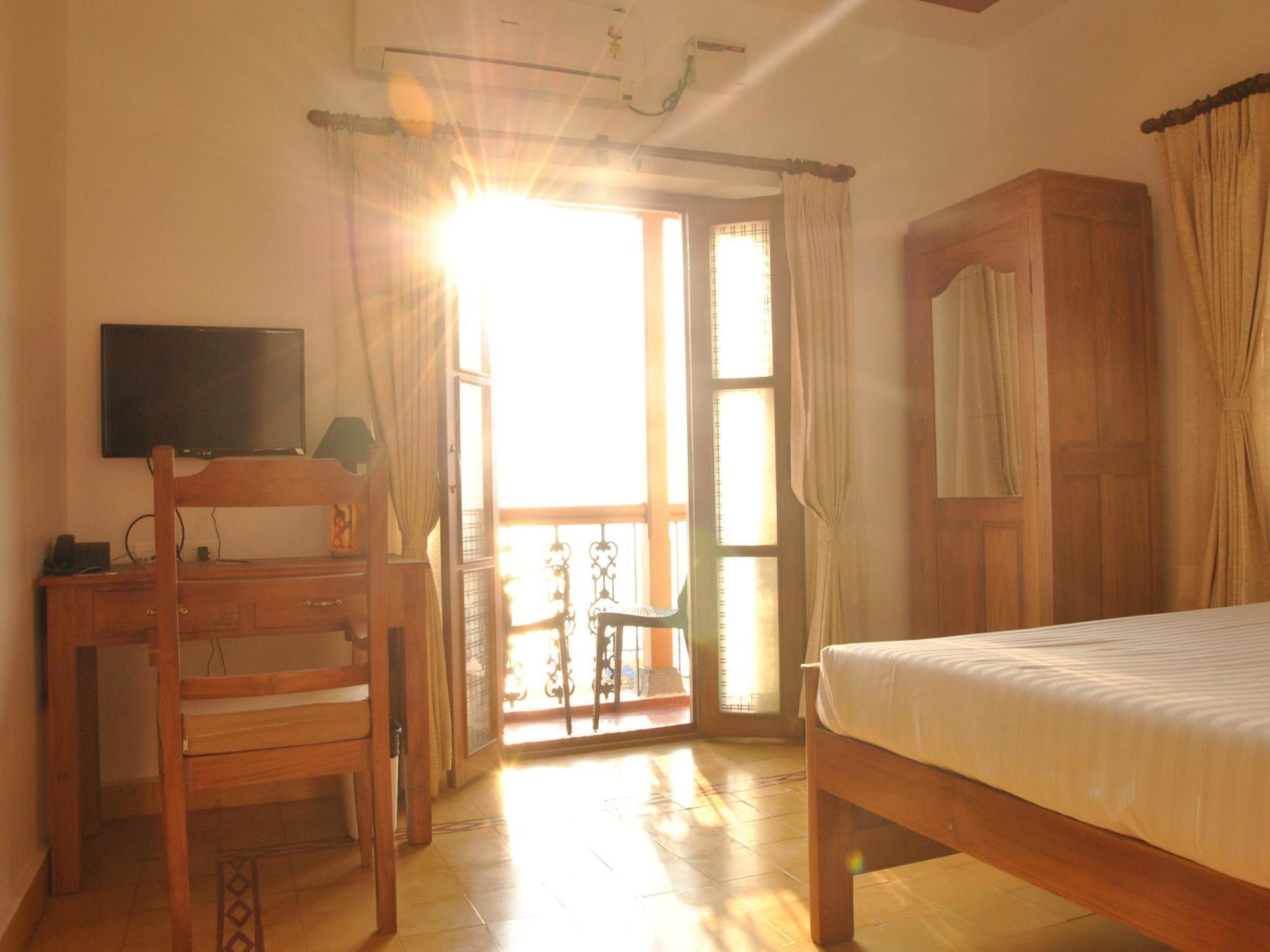Cours Chabrol Hotel Puducherry Eksteriør billede