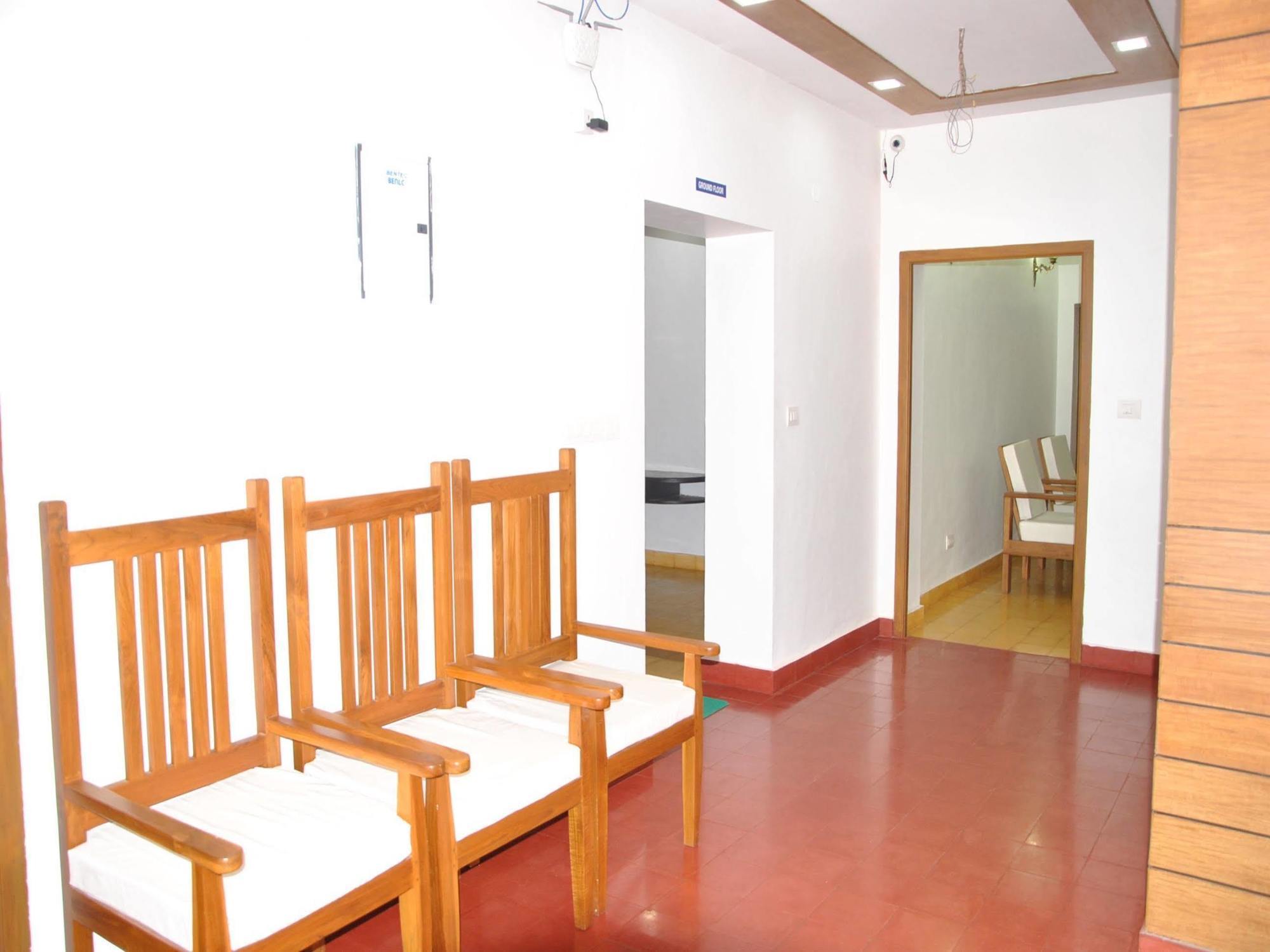 Cours Chabrol Hotel Puducherry Eksteriør billede